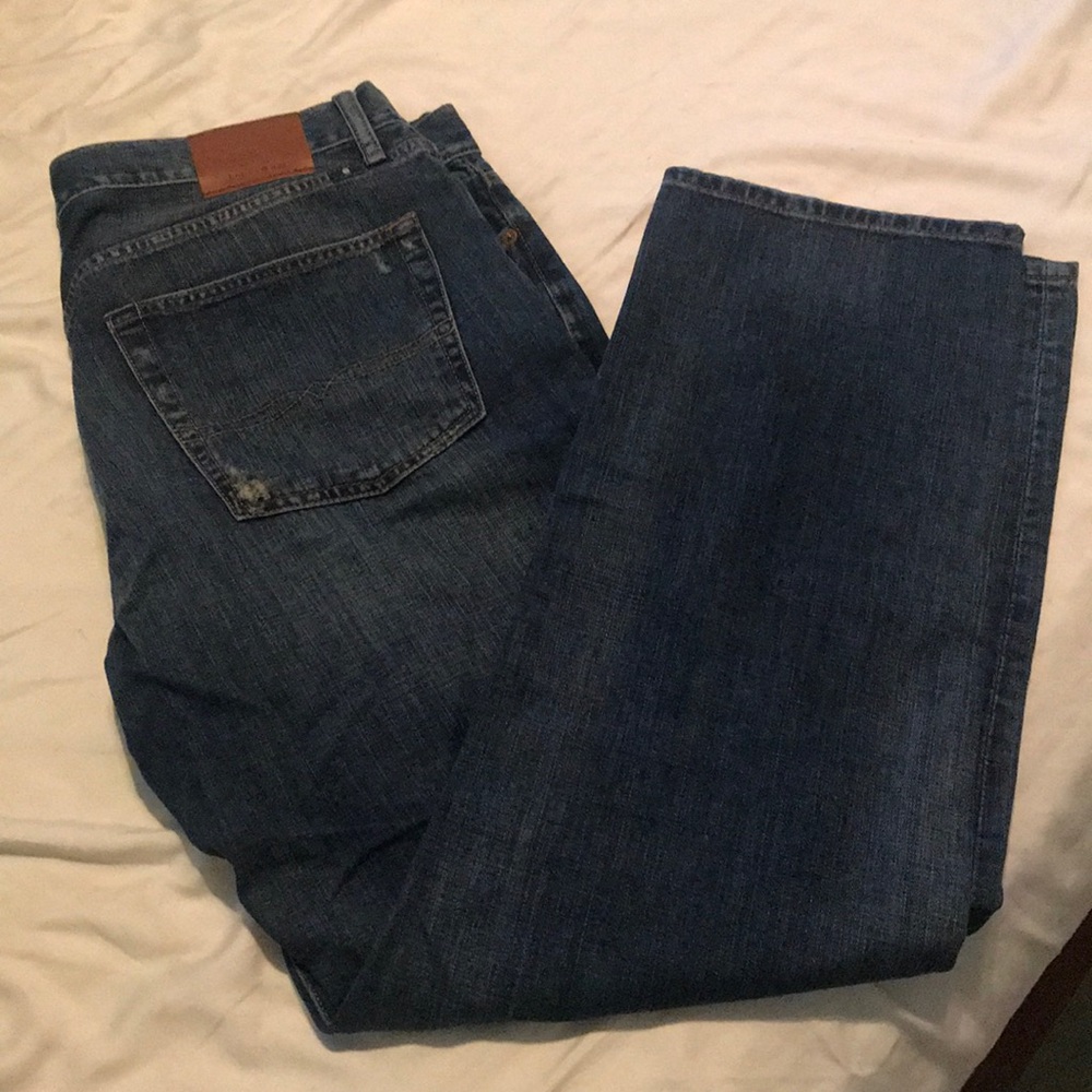 Like new mens lucky jeans